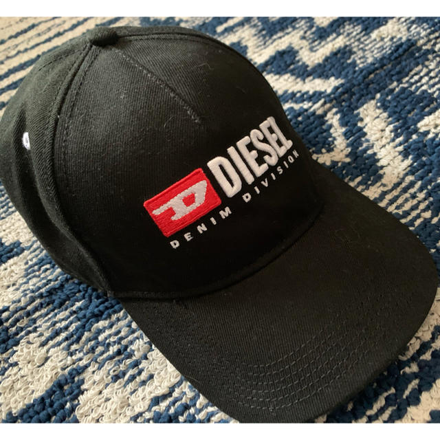 DIESEL(ディーゼル)のDIESEL キャップ 黒 メンズの帽子(キャップ)の商品写真
