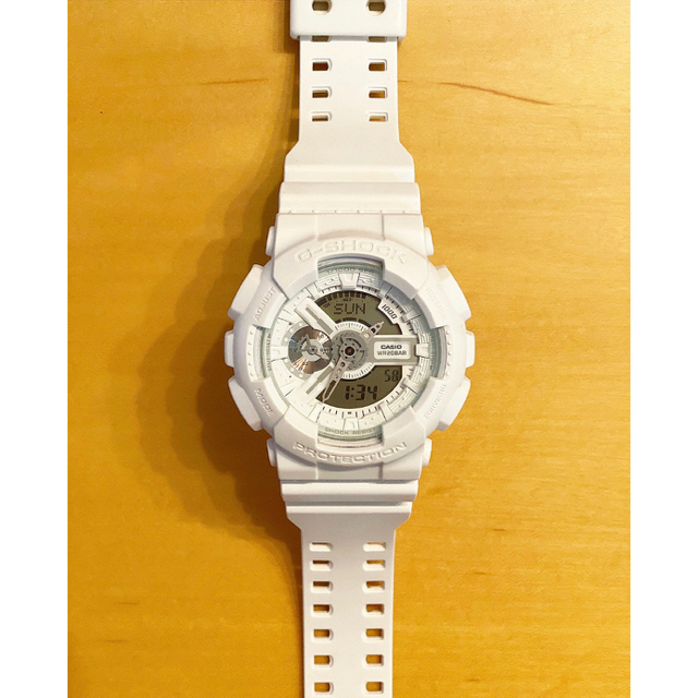 G-SHOCK(ジーショック)の良品★ CASIO G-SHOCK / GA-100BC ホワイト メンズの時計(その他)の商品写真