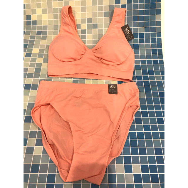 LLサイズ ピンク 噂のブラショーツセット レディースの下着/アンダーウェア(ブラ&ショーツセット)の商品写真