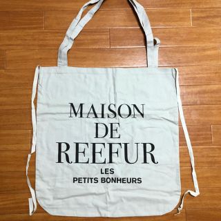 メゾンドリーファー(Maison de Reefur)のMAISON DE REEFUR ショッパー Lサイズ　グレー(ショップ袋)