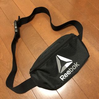 リーボック(Reebok)のReebok リーボック ボディバッグ【期間限定‼️】(ボディーバッグ)