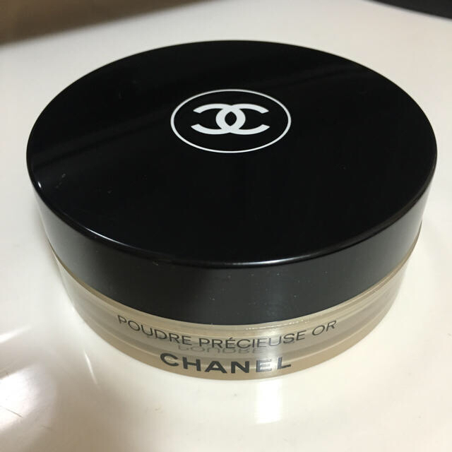 CHANEL(シャネル)のCHANELフェイス＆ボディパウダー コスメ/美容のボディケア(その他)の商品写真