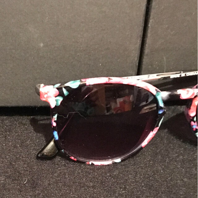 American Eagle(アメリカンイーグル)のサングラス　 　［新品　未使用］ レディースのファッション小物(サングラス/メガネ)の商品写真