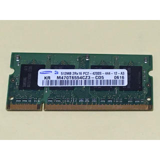 サムスン(SAMSUNG)のサムソン製メモリ PC2-4200S 512MB(PCパーツ)