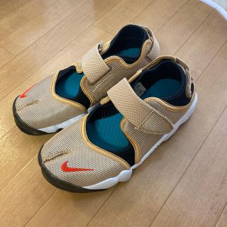 ナイキ(NIKE)のナイキ　エアリフト　ゴールド　23cm(スニーカー)