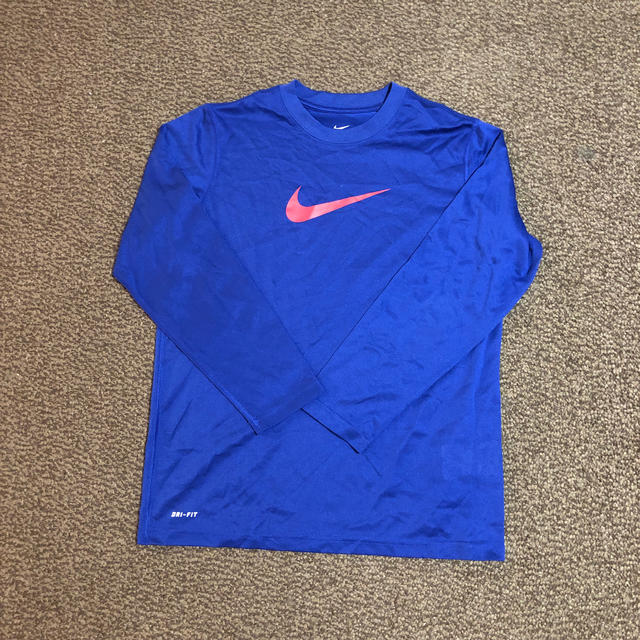 NIKE(ナイキ)のナイキ　ロンT スポーツ/アウトドアのサッカー/フットサル(ウェア)の商品写真