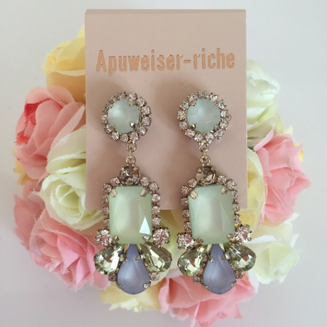 Apuweiser-riche(アプワイザーリッシェ)の♡あんじー♡さま専用 レディースのアクセサリー(ピアス)の商品写真