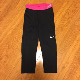 ナイキ(NIKE)のナイキプロ レギンス M(クロップドパンツ)