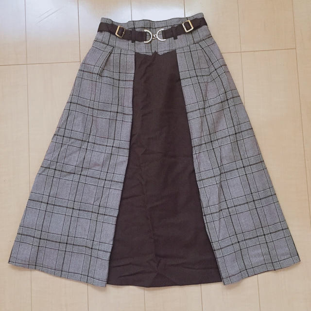 TORTE(トルテ)のチェックスカート レディースのスカート(ひざ丈スカート)の商品写真