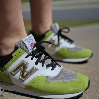 ニューバランス(New Balance)の海外限定!ニューバランス576高級イングランド製スニーカー入手困難!(スニーカー)