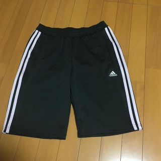 アディダス(adidas)のadidas ハーフパンツ(ハーフパンツ)