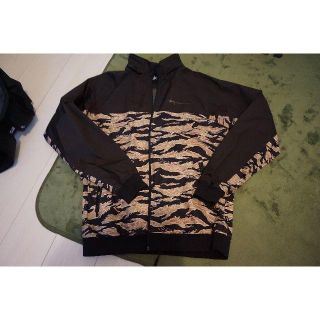 STUSSY(ナイロンジャケット)のフリマアイテム一覧 STUSSY(ナイロンジャケット)のフリマアイテム一覧