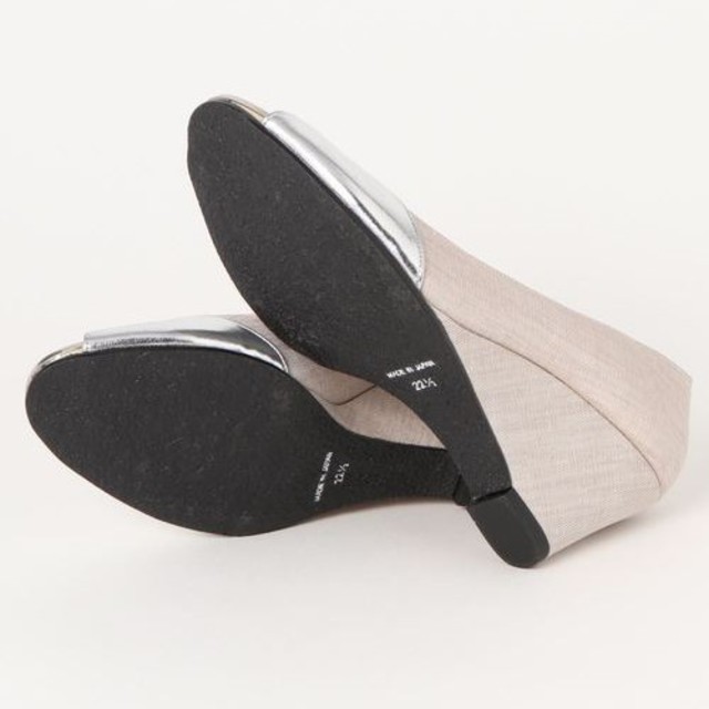 DIANA(ダイアナ)の専用　新品未使用　カラーコンビオープントゥウエッジパンプス レディースの靴/シューズ(ハイヒール/パンプス)の商品写真