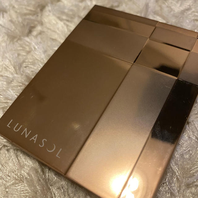 LUNASOL(ルナソル)のルナソル　スターシャワーアイズ　05 コスメ/美容のベースメイク/化粧品(アイシャドウ)の商品写真