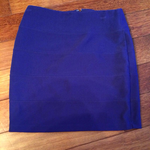 FOREVER 21(フォーエバートゥエンティーワン)のforever21タイトスカート レディースのスカート(ミニスカート)の商品写真
