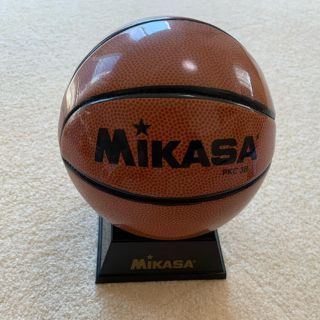 ミカサ(MIKASA)のバスケ ミニチュア フィギュア 台付き(置物)