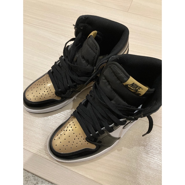 NIKE(ナイキ)のJordan 1 Retro High NRG Patent Gold Toe メンズの靴/シューズ(スニーカー)の商品写真