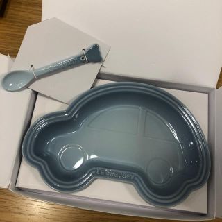 ルクルーゼ(LE CREUSET)の《新品》ル・クルーゼ　ランチプレート＆スプーン　セット(離乳食器セット)