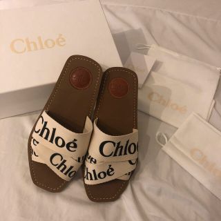 クロエ(Chloe)のChloe ロゴ　サンダル　(サンダル)