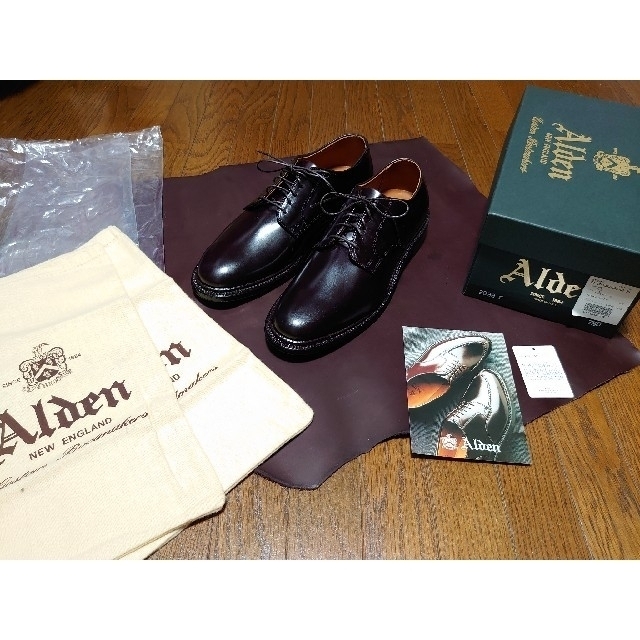 Alden(オールデン)の早い者勝ち 新品ALDENオールデン2938f バーガンディ メンズの靴/シューズ(ドレス/ビジネス)の商品写真