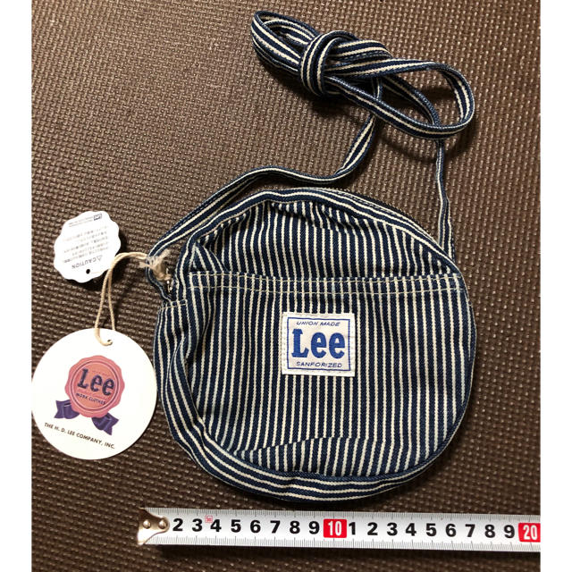 Lee(リー)の値下げしました！！Lee ポシェット  レディースのバッグ(ショルダーバッグ)の商品写真