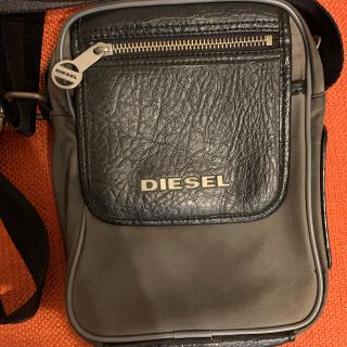 ディーゼル(DIESEL)のDIESEL ショルダーバック　カーキ(ショルダーバッグ)