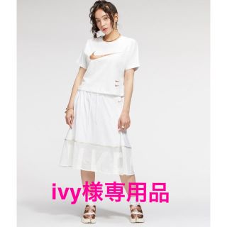 ナイキ(NIKE)のivy様専用品 NIKE ナイキ ロゴ メッシュフレアスカート ホワイト S(ひざ丈スカート)