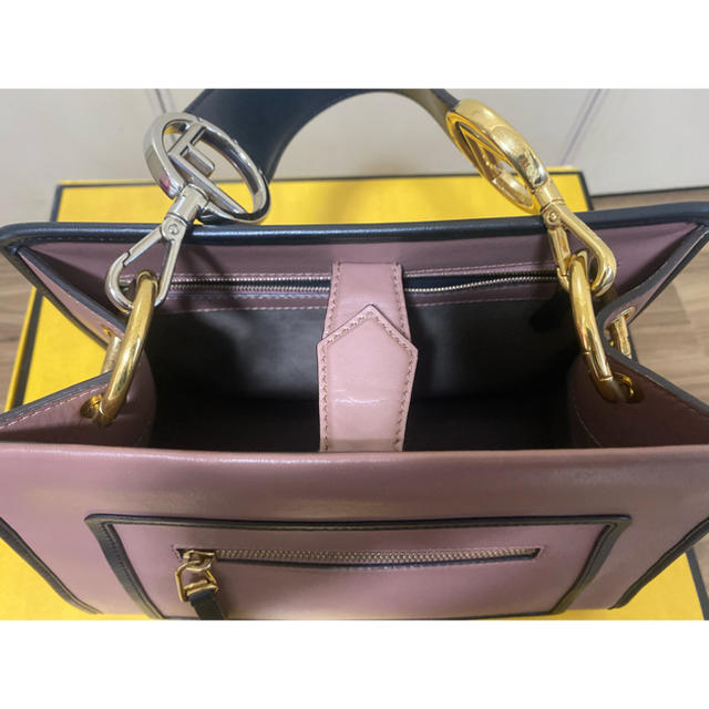 うのにもお得な情報満載! FENDI - FENDI フェンディ ラナウェイ 美品