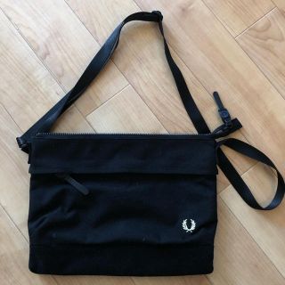 フレッドペリー(FRED PERRY)のフレッドペリー　サコッシュ(ショルダーバッグ)