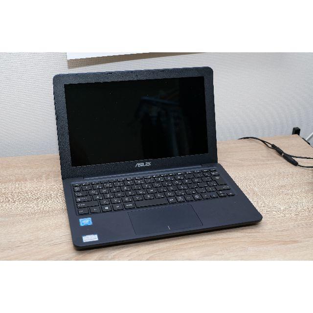 PC/タブレットASUS ノートパソコン R206SA 【SSD換装済み】