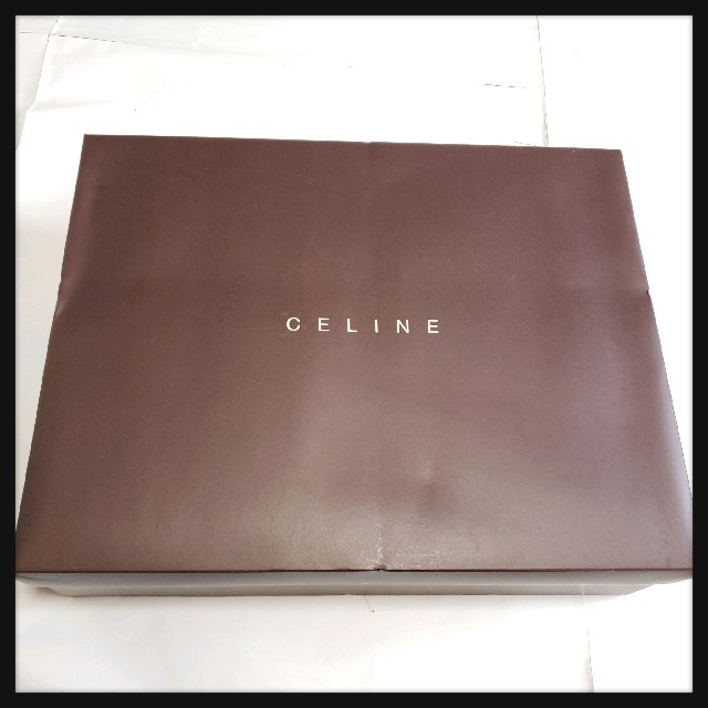 celine(セリーヌ)の【断捨離】未使用箱つきCELINE毛布 インテリア/住まい/日用品の寝具(毛布)の商品写真