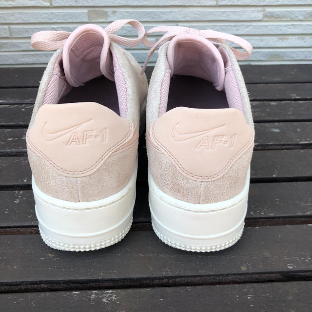 NIKE(ナイキ)のNIKE WMNS AF1 SAGE ナイキ ウィメンズ エアフォース セイジ レディースの靴/シューズ(スニーカー)の商品写真