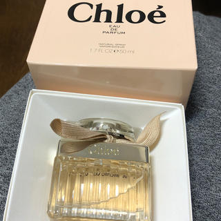 クロエ(Chloe)の香水　クロエオードパルファム　50ml+おまけ付き(香水(女性用))