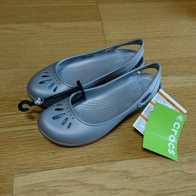 crocs(クロックス)の希少！ クロックス セア シルバー W7 レディースの靴/シューズ(ハイヒール/パンプス)の商品写真