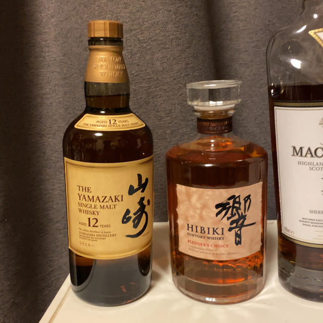 サントリー(サントリー)のウイスキー　4本セット　山崎　響　マッカラン 食品/飲料/酒の酒(ウイスキー)の商品写真