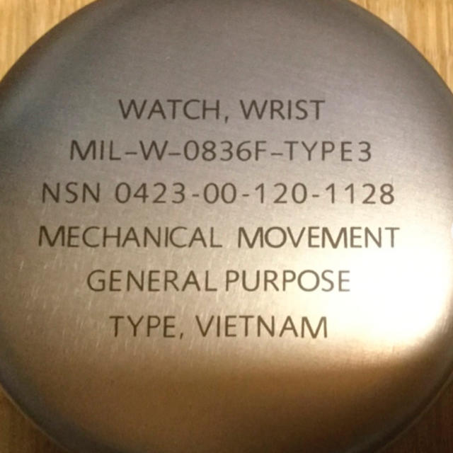ベトナム　タイプ　機械式　手巻き　ステンレス　専用ケース付　防水　新品　未使用