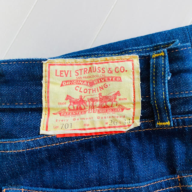 Levi's(リーバイス)のLEVI'S▷701▷試着程度 レディースのパンツ(デニム/ジーンズ)の商品写真