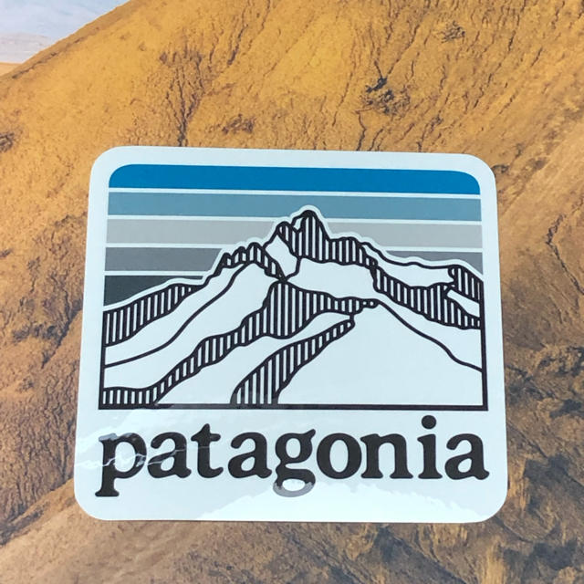 patagonia(パタゴニア)の新作 patagonia パタゴニア 山 ステッカー シール 正規品 スポーツ/アウトドアのスポーツ/アウトドア その他(その他)の商品写真