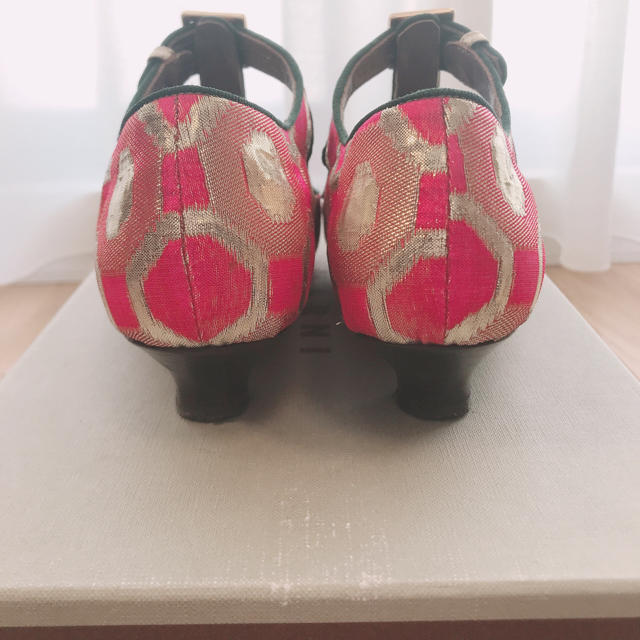 Marni(マルニ)の美品マルニMARNIゴブラン風キラキラパンプスCHANELシャネルmiumiu レディースの靴/シューズ(ハイヒール/パンプス)の商品写真