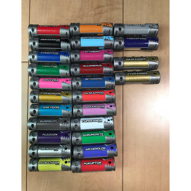 オンライン限定商品】 獣電戦隊キョウリュウジャー 獣電池 No.00~23 オンライン限定商品】 獣電戦隊キョウリュウジャー 獣電池 No.00~23