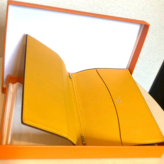 Hermes(エルメス)のHermes 手帳カバー、イエローカードケースにも　レア革小物新品 レディースのファッション小物(名刺入れ/定期入れ)の商品写真