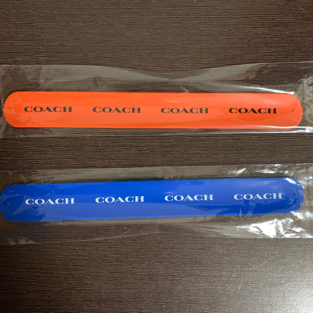 COACH(コーチ)のCOACH コーチ リストバンド ノベルティ エンタメ/ホビーのコレクション(ノベルティグッズ)の商品写真