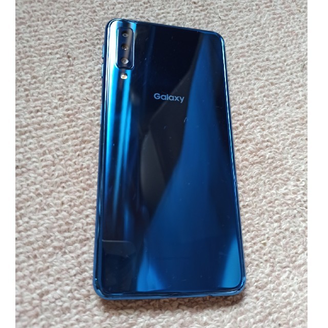 Galaxy A7 ブルー 美品　ガラスフィルム貼付済 ケース２点付属