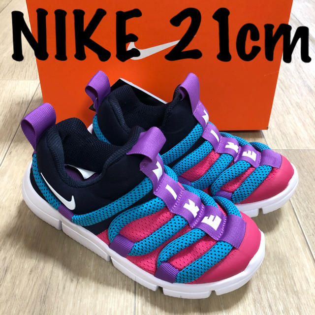 NIKE(ナイキ)の21 ナイキノービス　子供靴　スリッポン 子供シューズ ナイキスニーカー キッズ/ベビー/マタニティのキッズ靴/シューズ(15cm~)(スリッポン)の商品写真