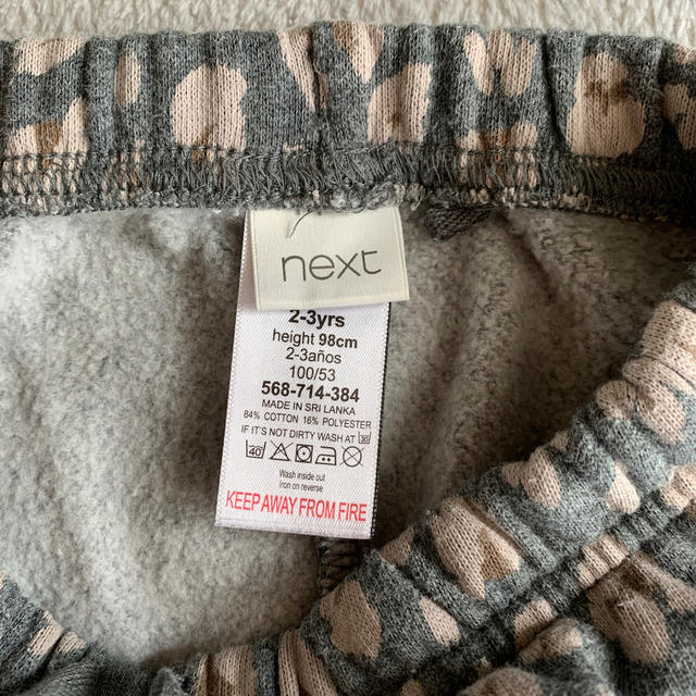 NEXT(ネクスト)のゆちさま専用　next ピンクレオパード柄パンツ　秋冬 キッズ/ベビー/マタニティのキッズ服女の子用(90cm~)(パンツ/スパッツ)の商品写真