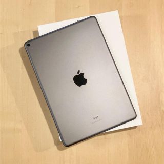 アップル(Apple)の美品中古　ipad air3 64GB  wi-fi スペースグレー(タブレット)