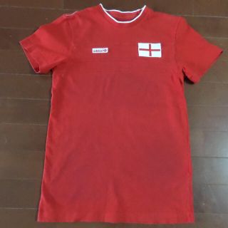 アディダス(adidas)のadidas Tシャツ(Tシャツ/カットソー(半袖/袖なし))