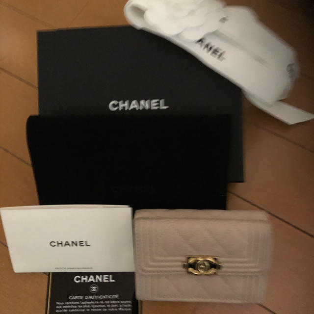 CHANEL(シャネル)のCHANELミニ財布 レディースのファッション小物(財布)の商品写真