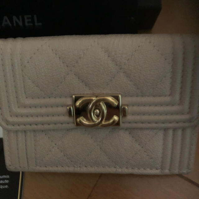 CHANEL(シャネル)のCHANELミニ財布 レディースのファッション小物(財布)の商品写真