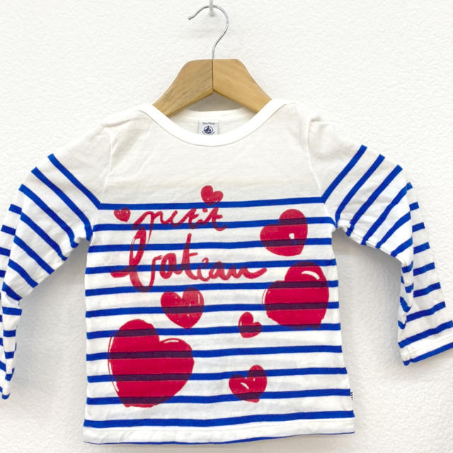 PETIT BATEAU(プチバトー)のプチバトートップス95サイズ キッズ/ベビー/マタニティのキッズ服女の子用(90cm~)(Tシャツ/カットソー)の商品写真